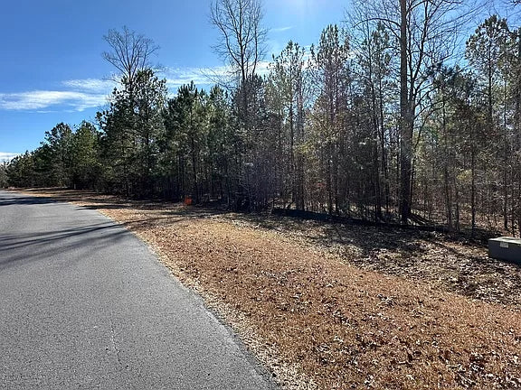 1.51 AC LAKEFRONT lot in Pointe Shores