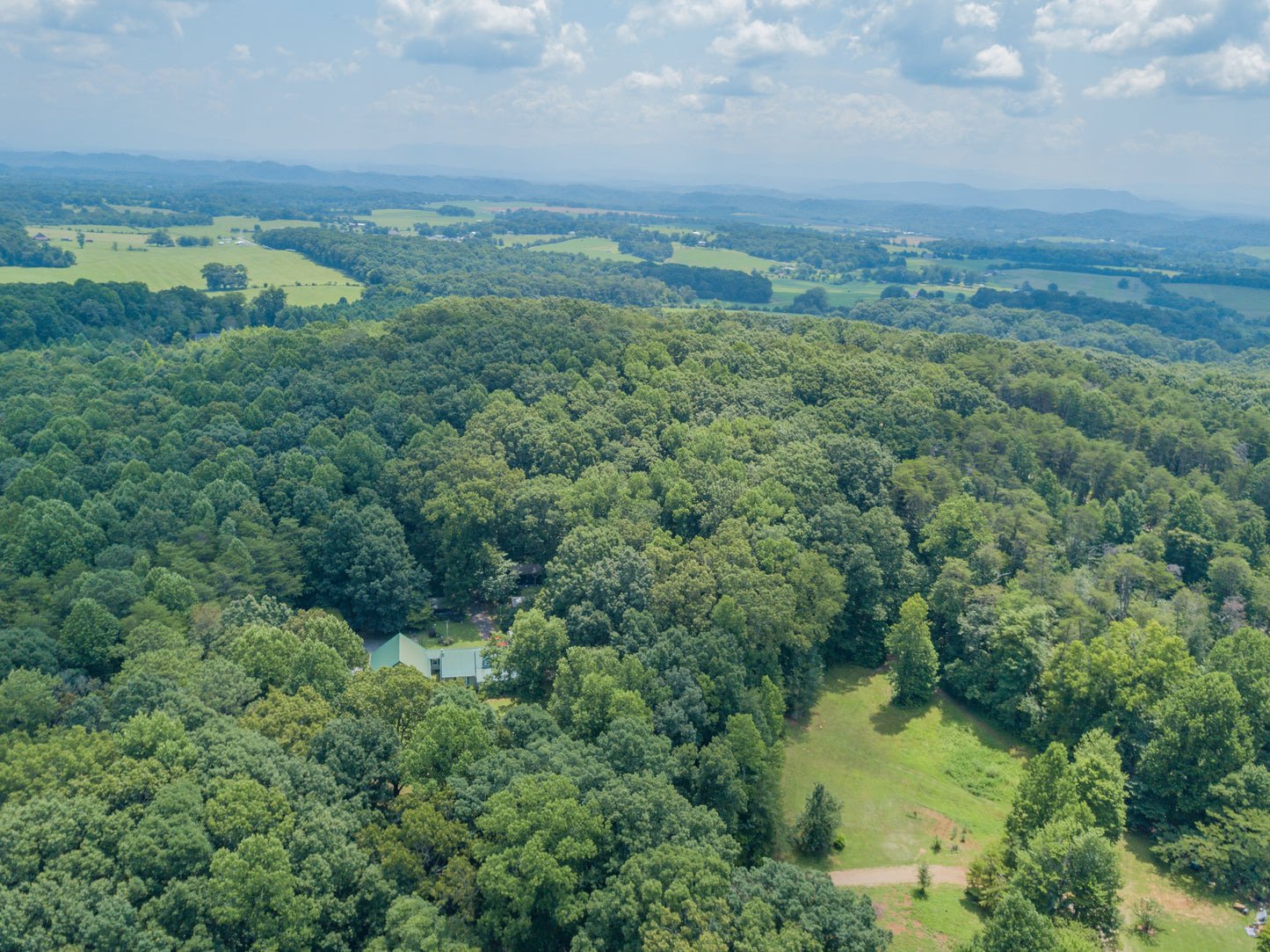 🌳 Unveil Your Dream: 13.75 Acres: Madisonville TN Haven 🌅